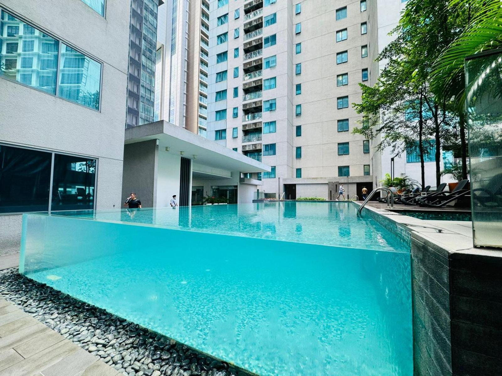 Summer Suites Klcc By Homestay Kuala Lumpur Exterior photo