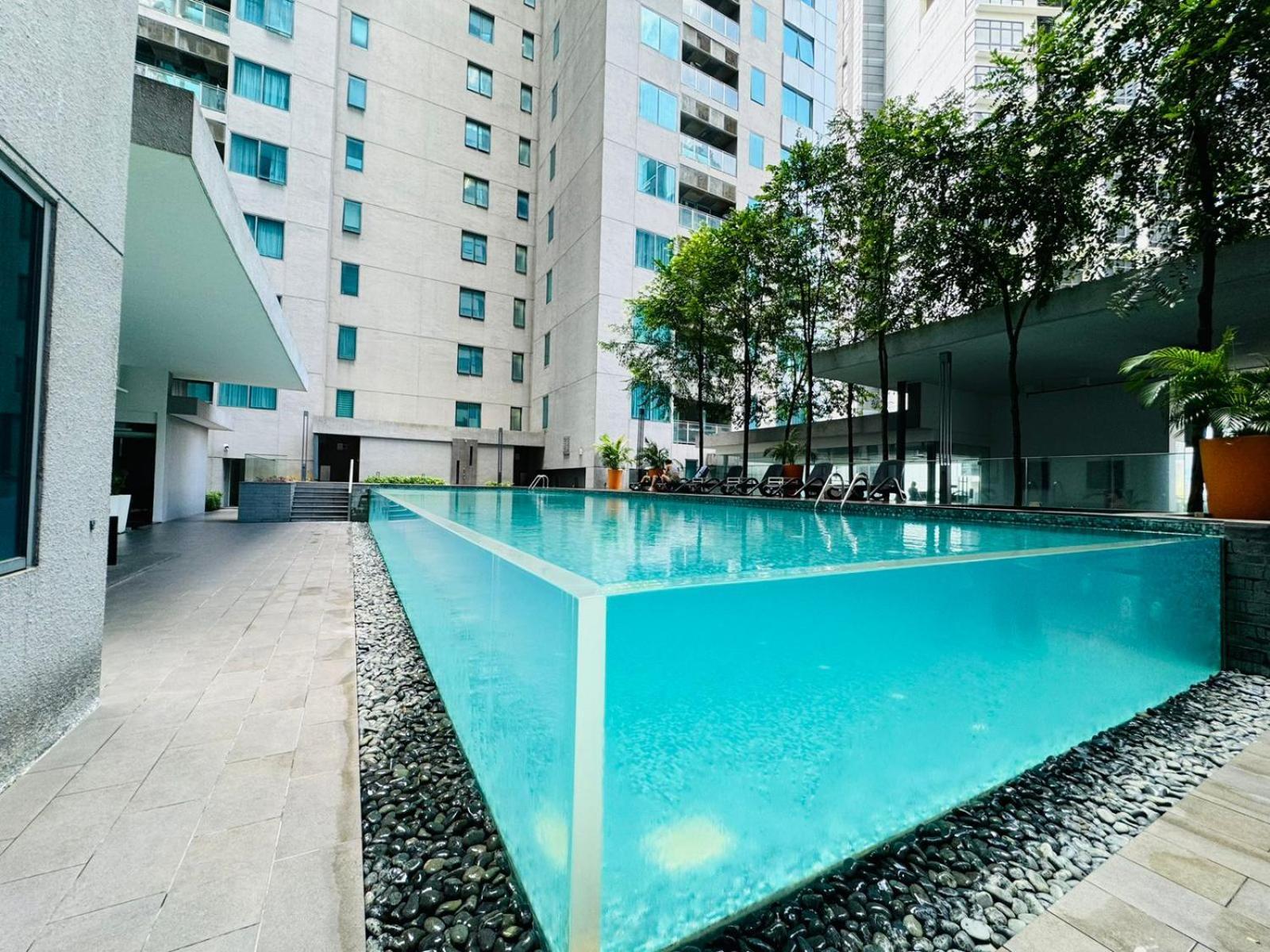 Summer Suites Klcc By Homestay Kuala Lumpur Exterior photo