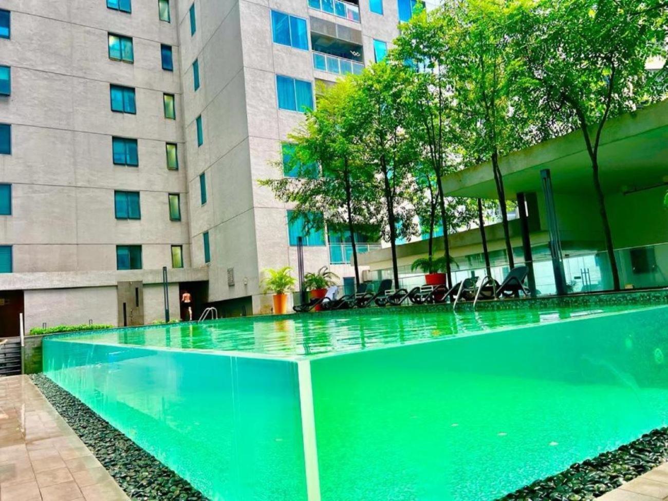 Summer Suites Klcc By Homestay Kuala Lumpur Exterior photo